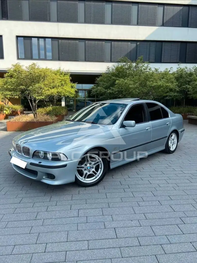 1996 BMW 523