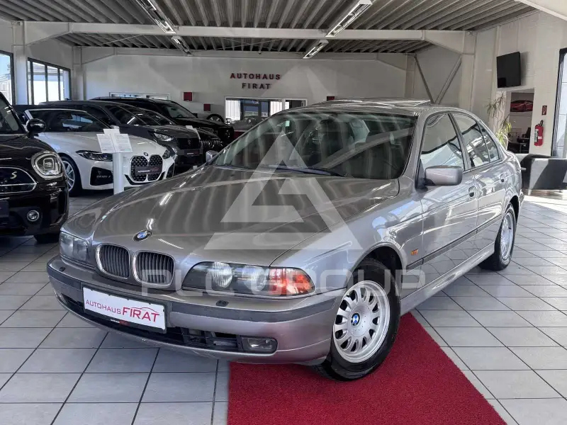 1996 BMW 528