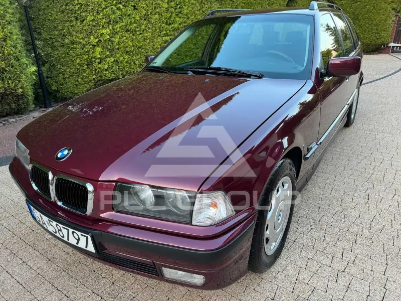 1996 BMW 320