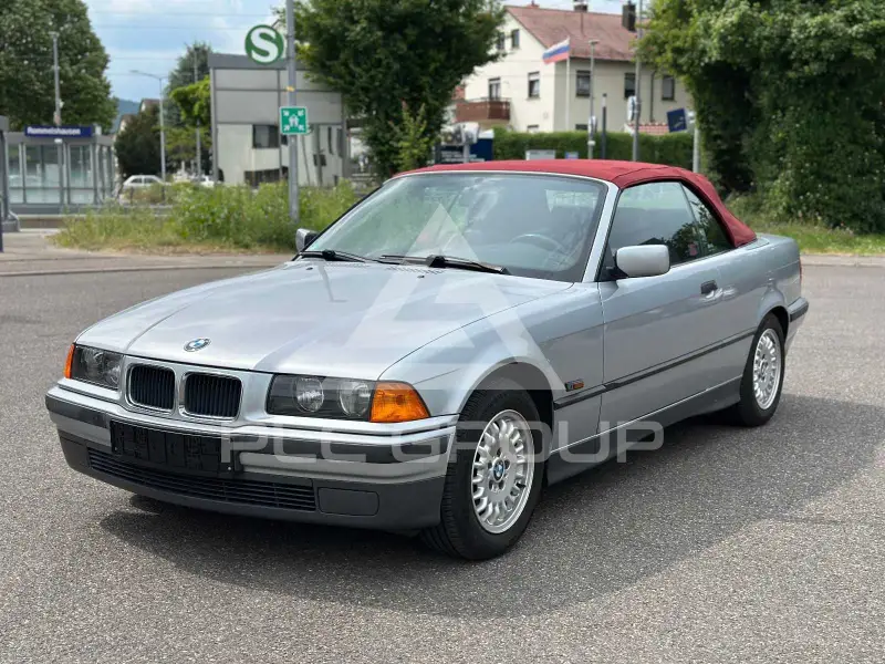 1996 BMW 320