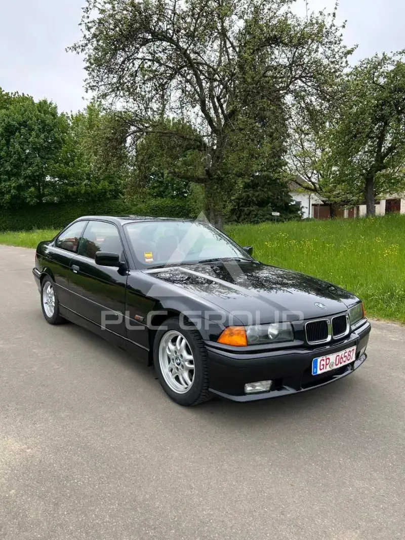 1996 BMW 320