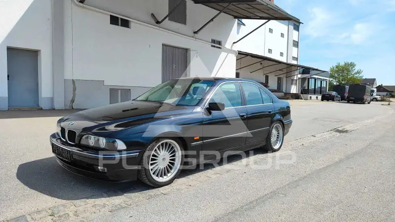 1996 BMW 520