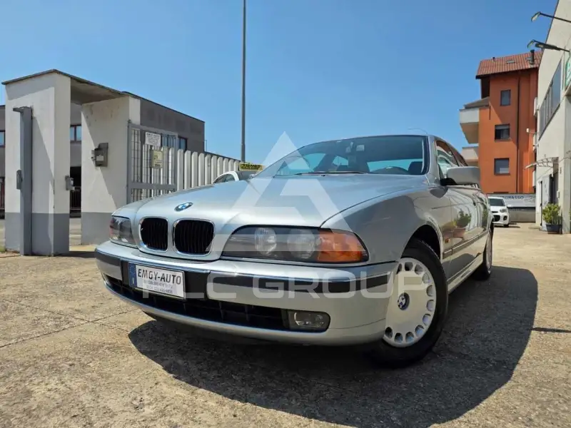 1996 BMW 520