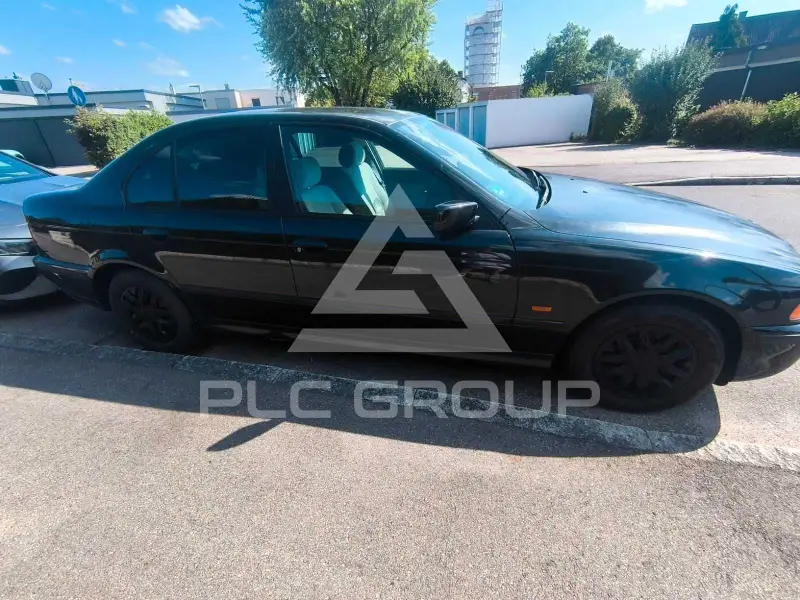 1996 BMW 520