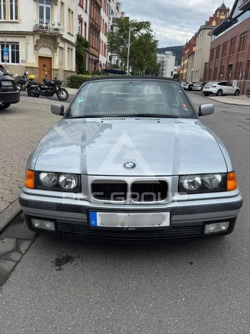 1996 BMW 318