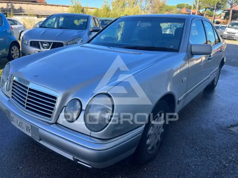1996 Mercedes Benz E 230