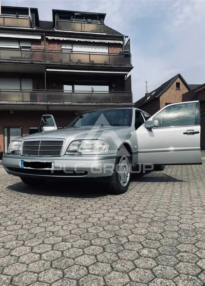 1996 Mercedes Benz C 220