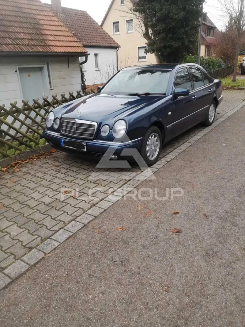 1996 Mercedes Benz E 200