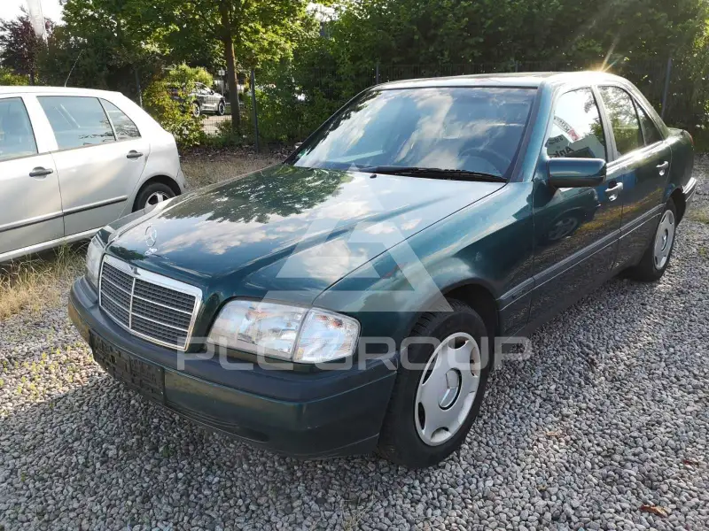 1996 Mercedes Benz C 180