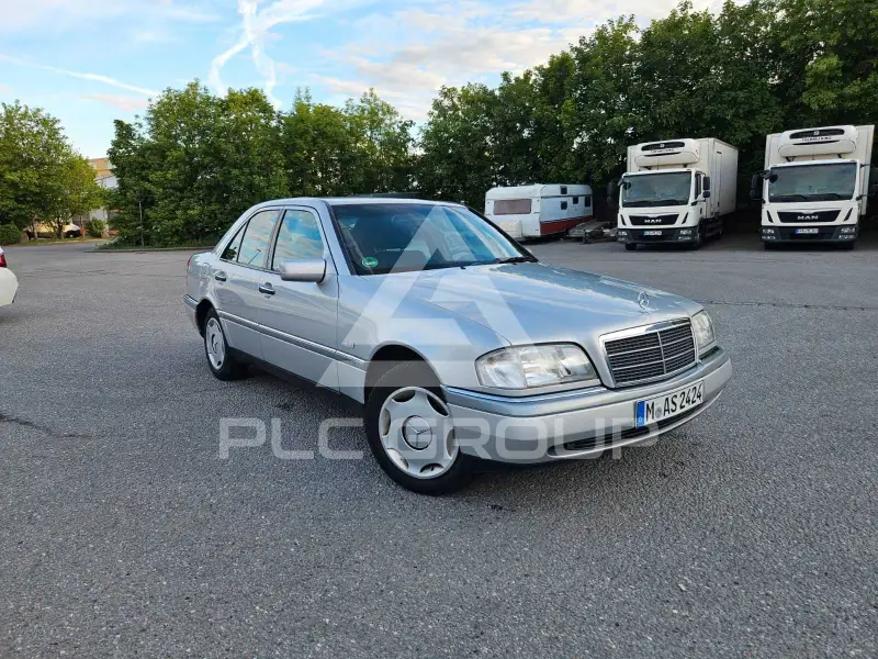 1996 Mercedes Benz C 180