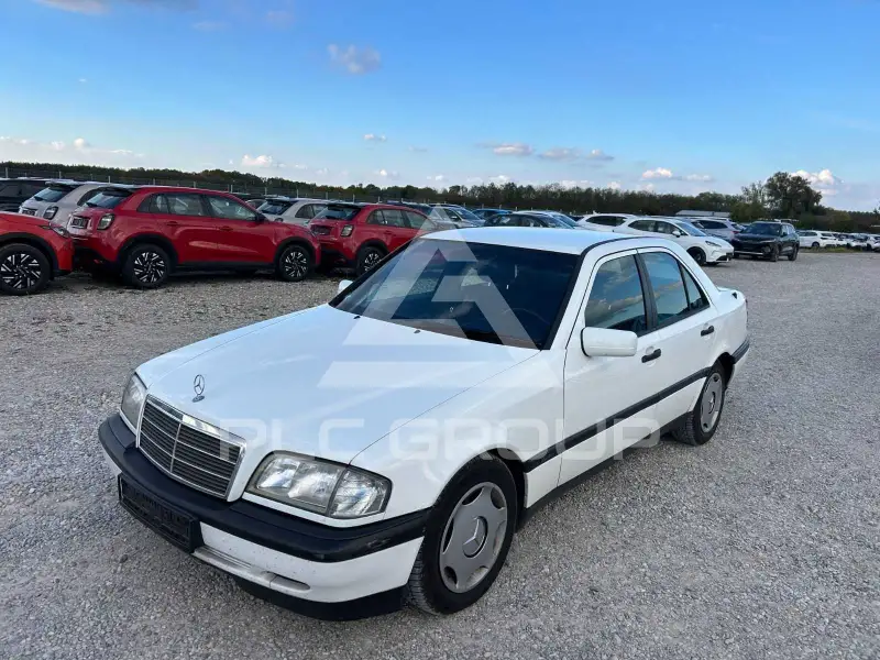 1996 Mercedes Benz C 180