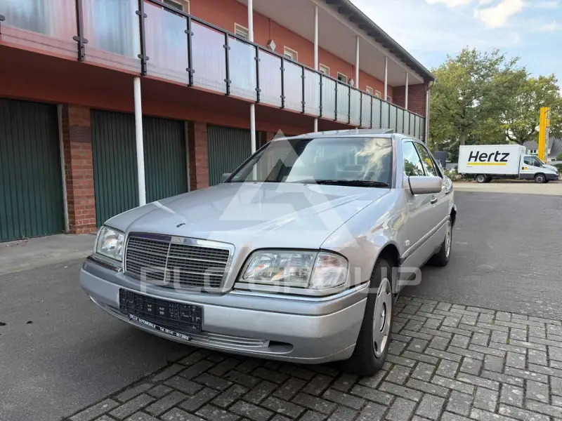 1996 Mercedes Benz C 180