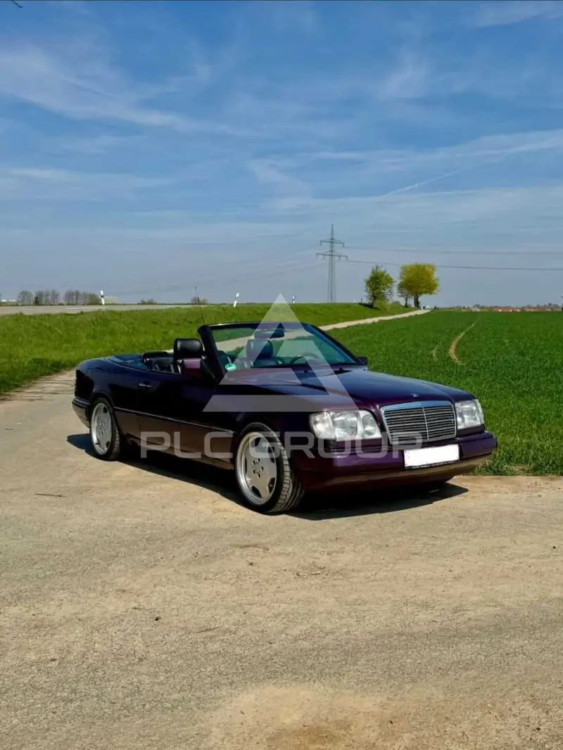 1996 Mercedes Benz E 220