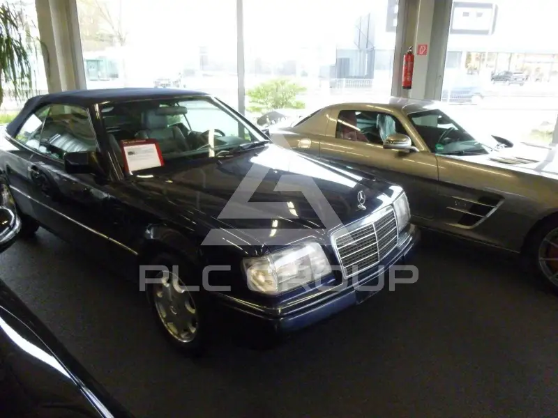 1996 Mercedes Benz E 220