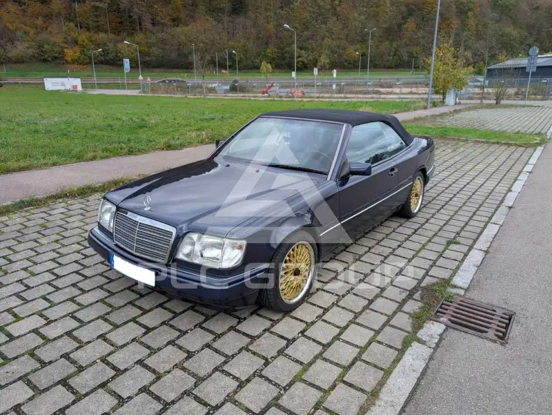 1996 Mercedes Benz E 220