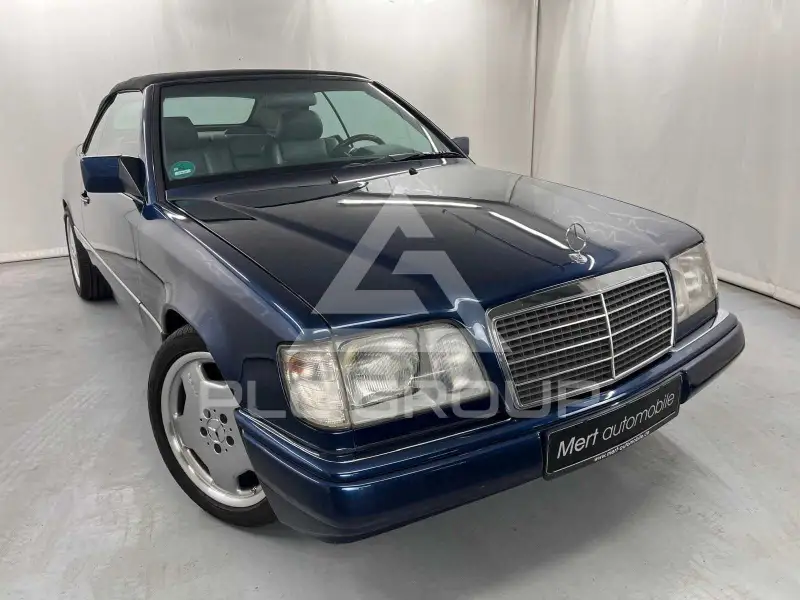 1996 Mercedes Benz E 220