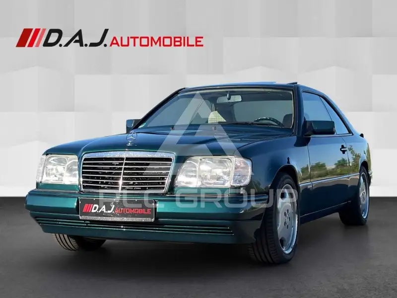 1996 Mercedes Benz E 220