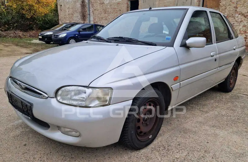 1996 Ford ESCORT
