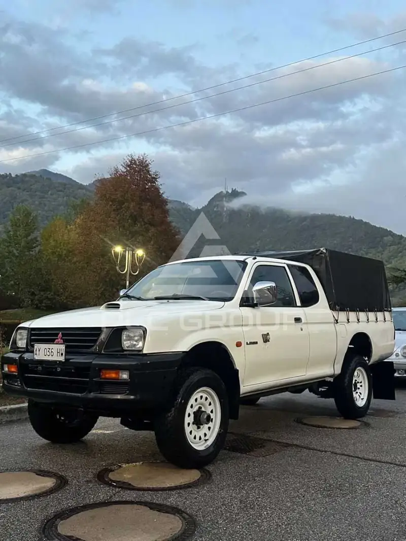 1997 Mitsubishi L200
