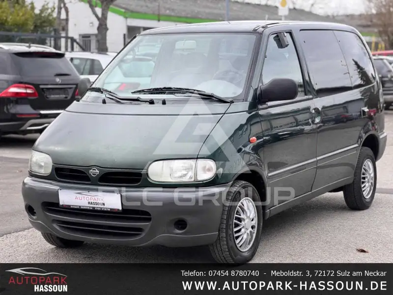 1997 Nissan Serena