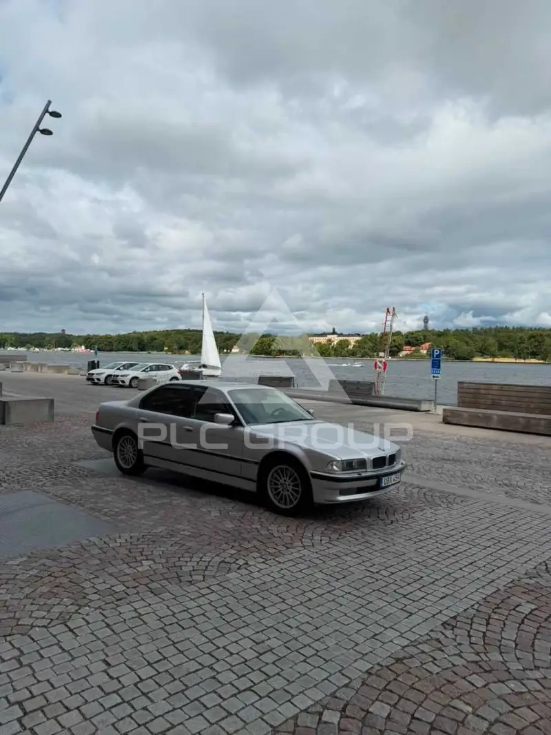 1997 BMW 750