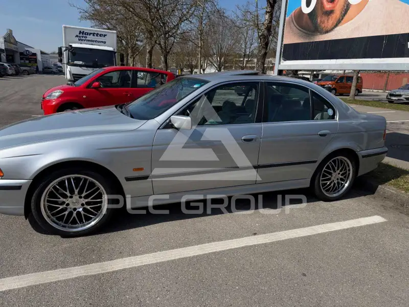 1997 BMW 523
