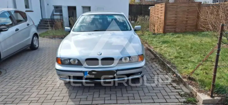 1997 BMW 523