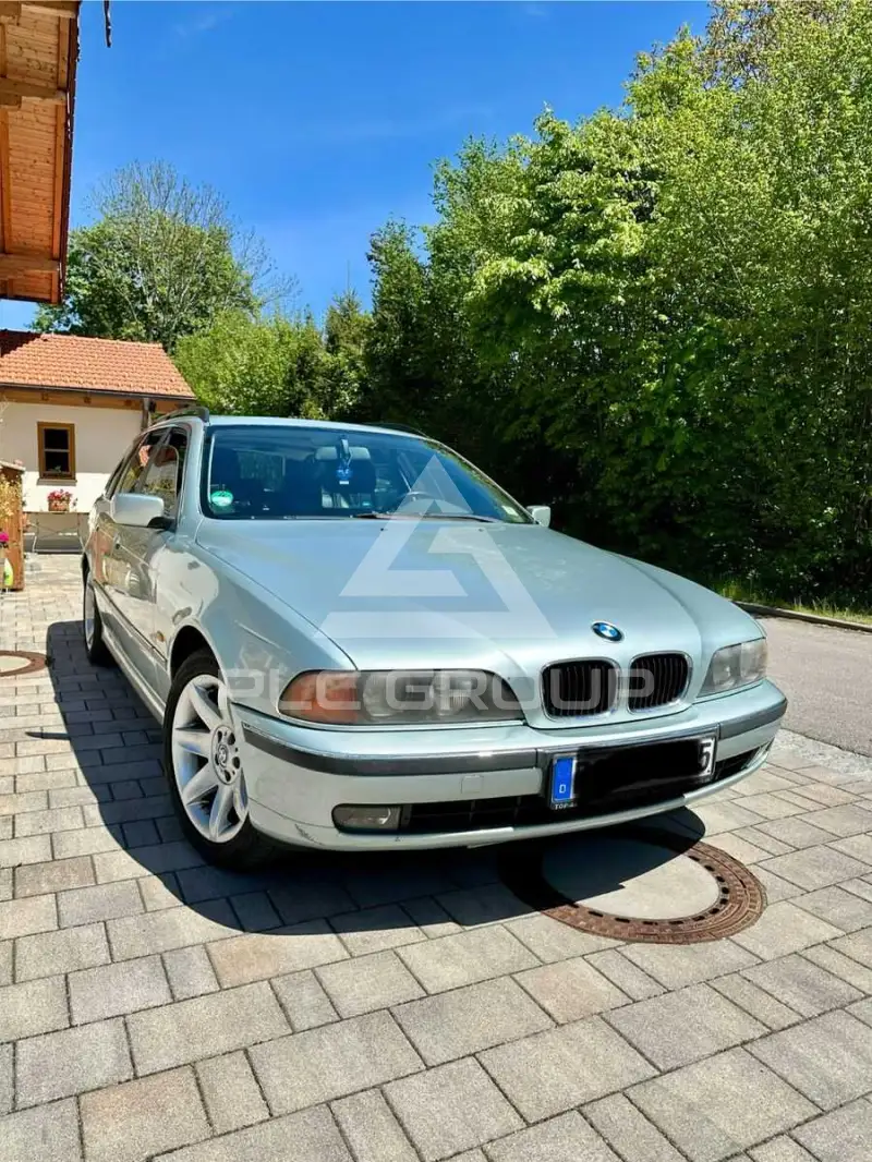 1997 BMW 523