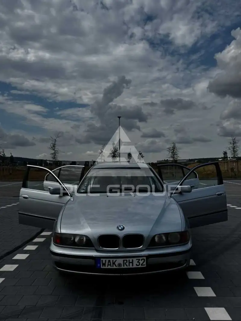 1997 BMW 520