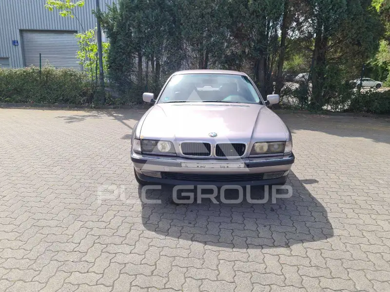 1997 BMW 728