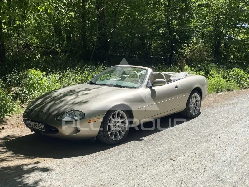 1997 Jaguar XK8