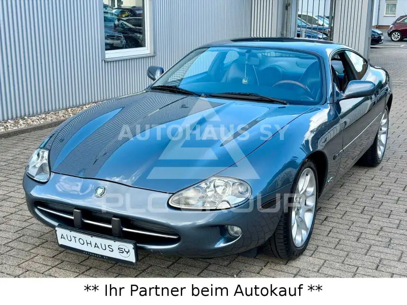 1997 Jaguar XK8