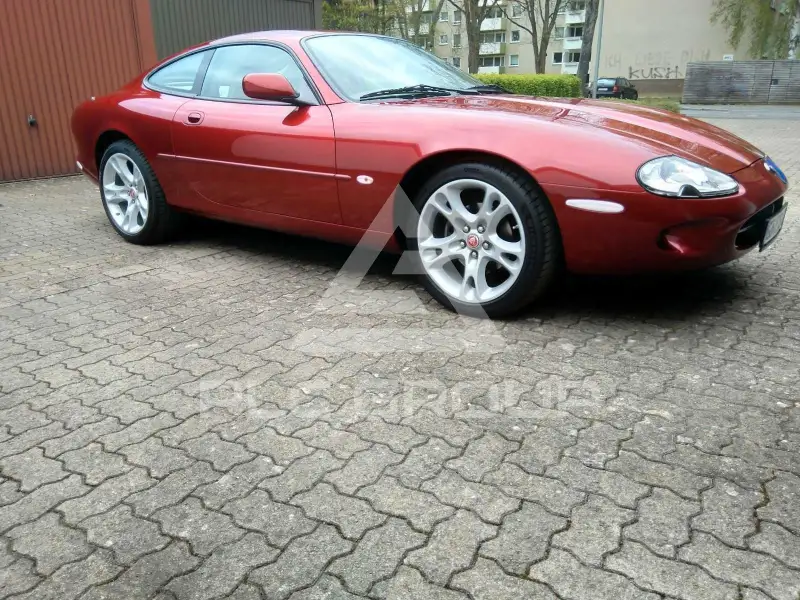1997 Jaguar XK8