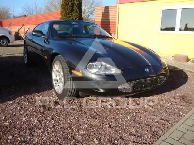 1997 Jaguar XK8
