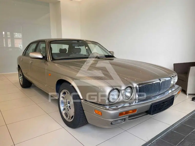 1997 Jaguar XJ