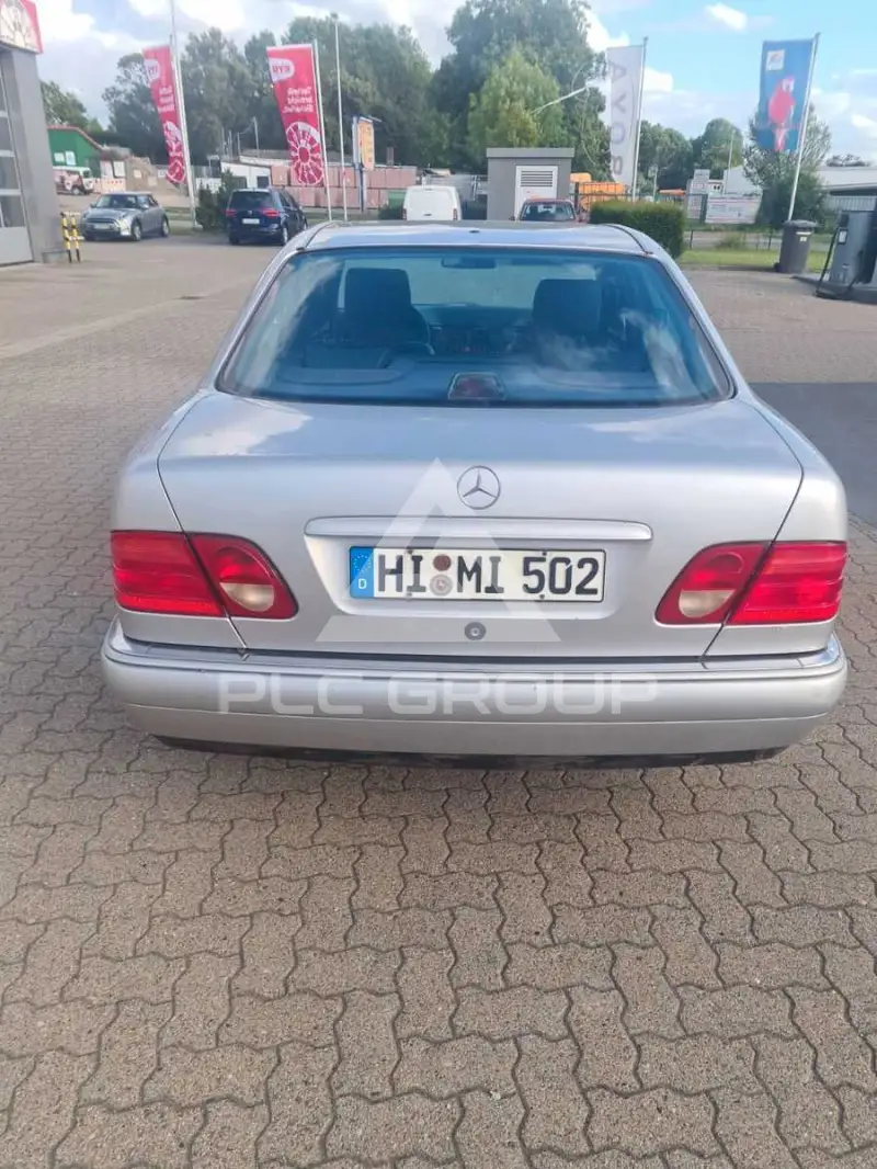 1997 Mercedes Benz E 320