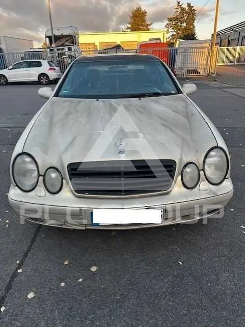1997 Mercedes Benz CLK 320