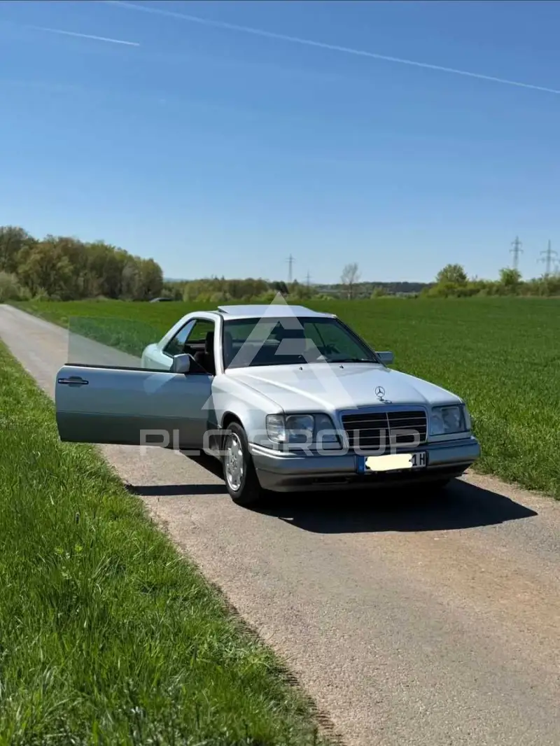 1997 Mercedes Benz E 220