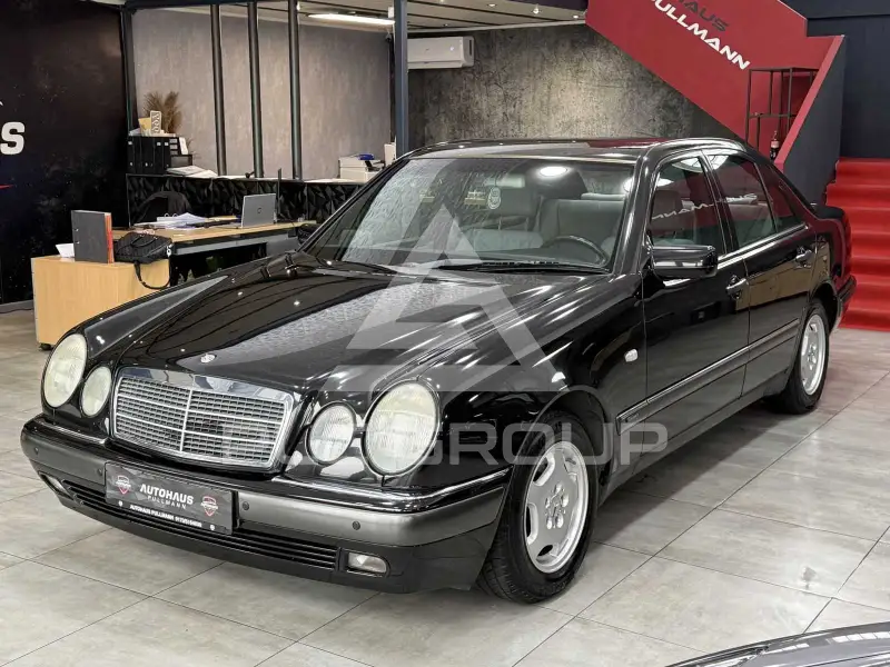 1997 Mercedes Benz E 240