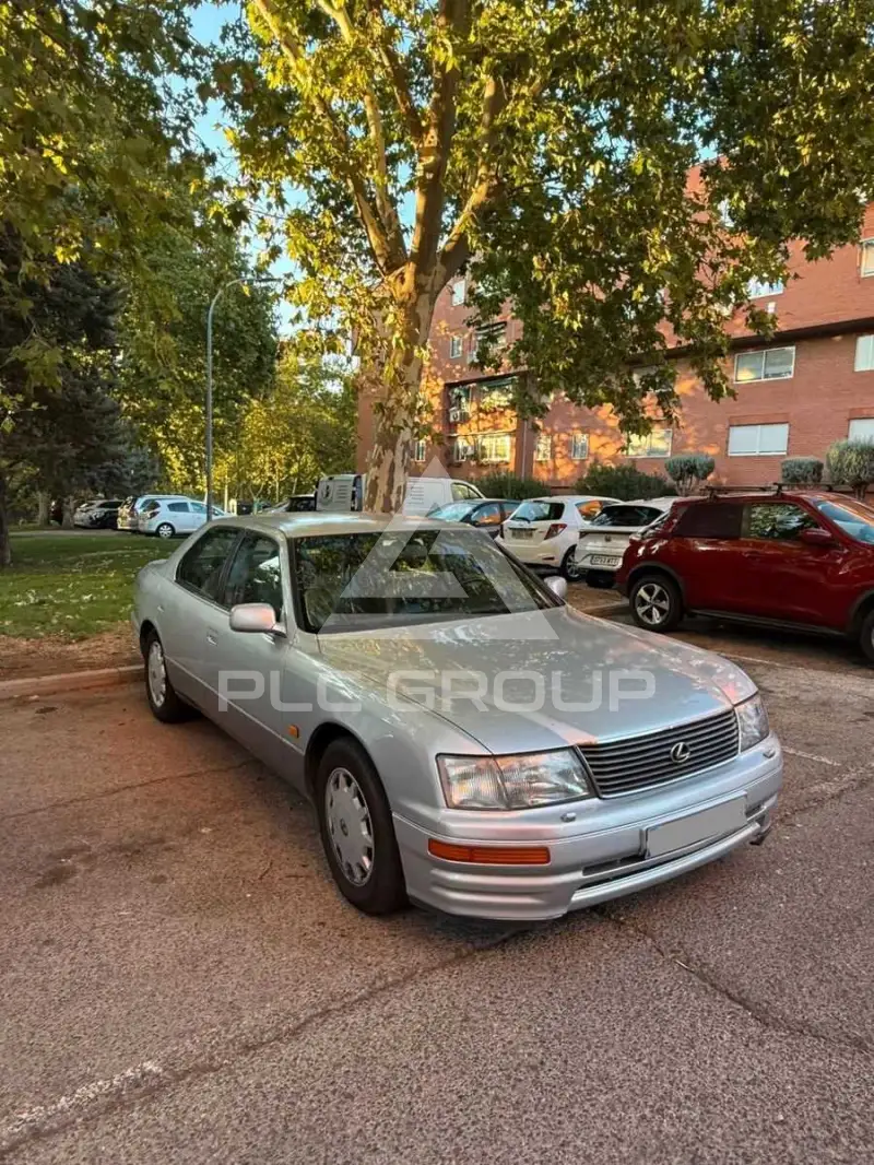 1997 Lexus LS400