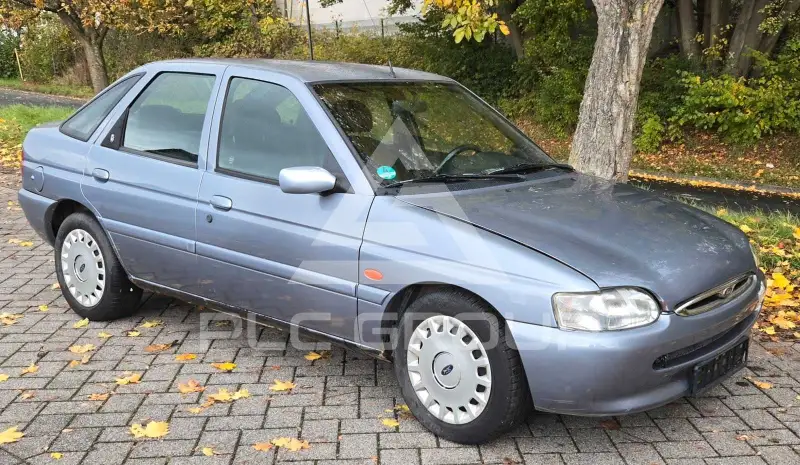 1997 Ford ESCORT