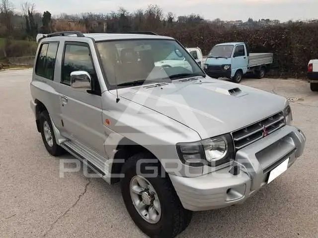 1998 Mitsubishi PAJARO