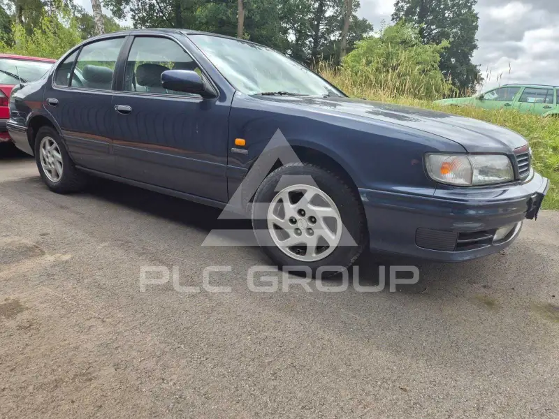 1998 Nissan MAXIMA