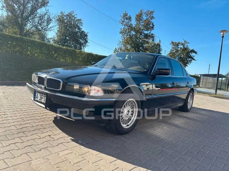1998 BMW 740