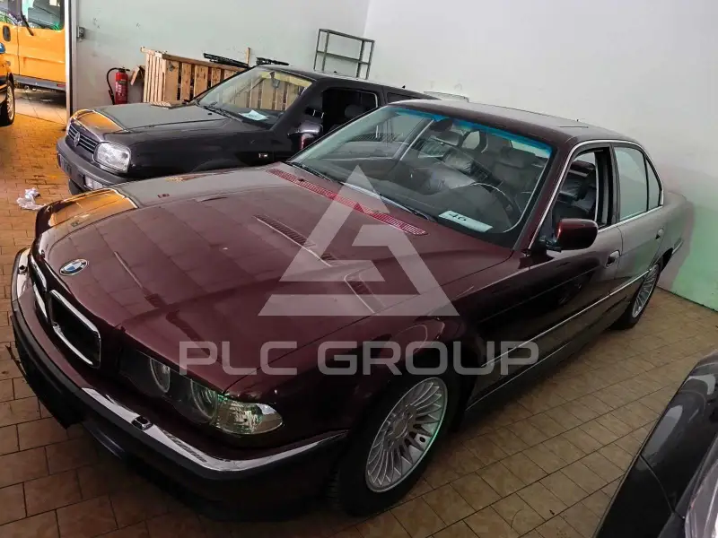 1998 BMW 740