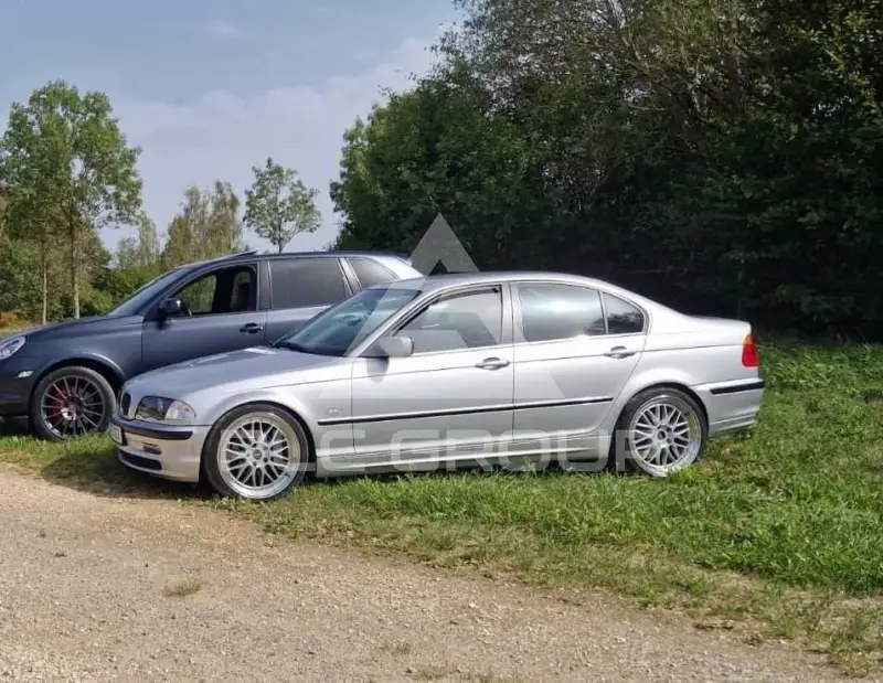 1998 BMW 323