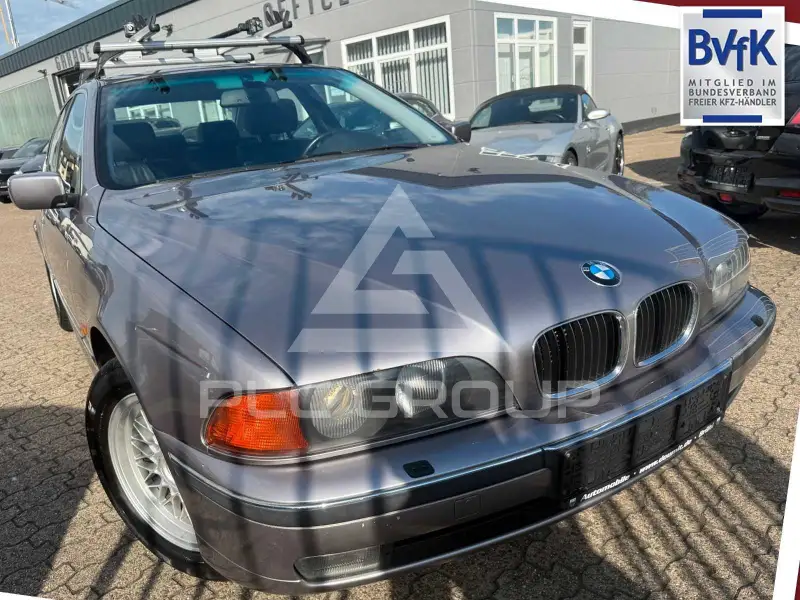 1998 BMW 523