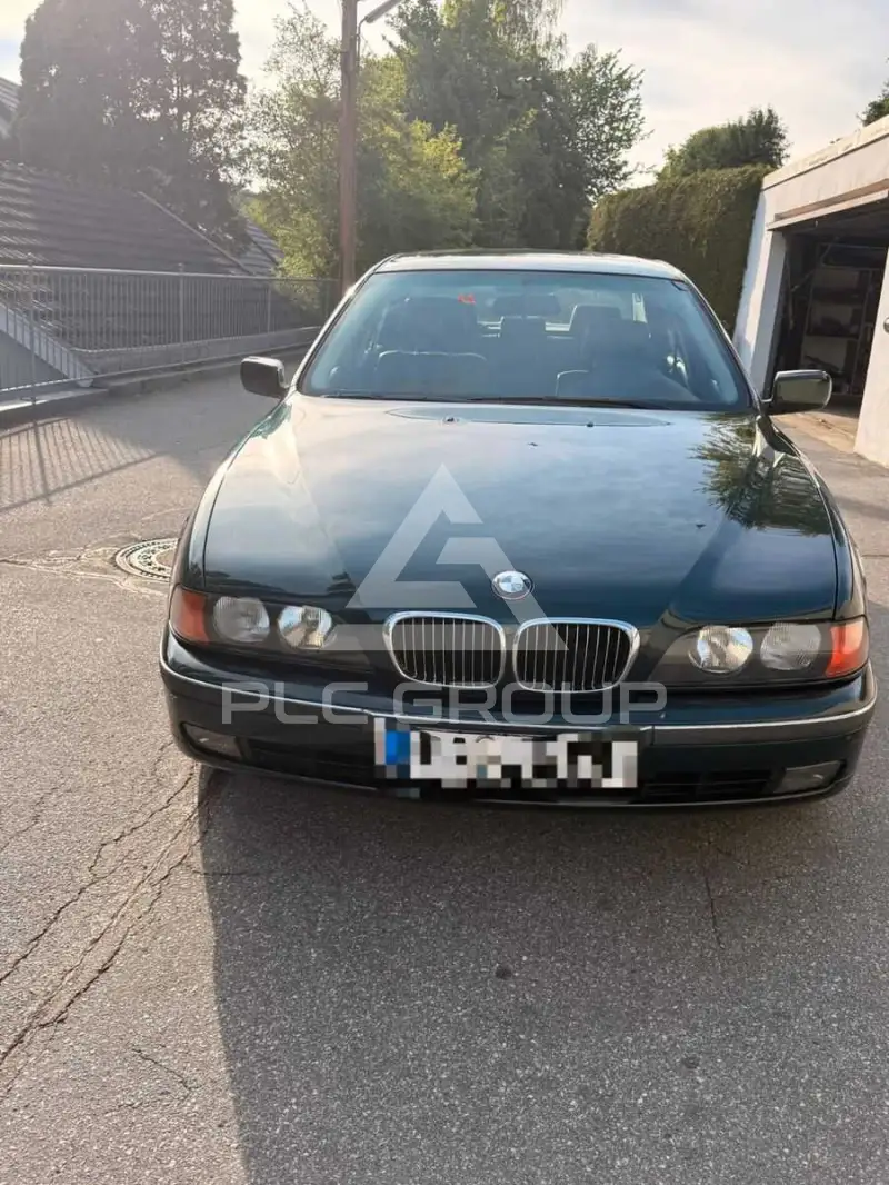 1998 BMW 523