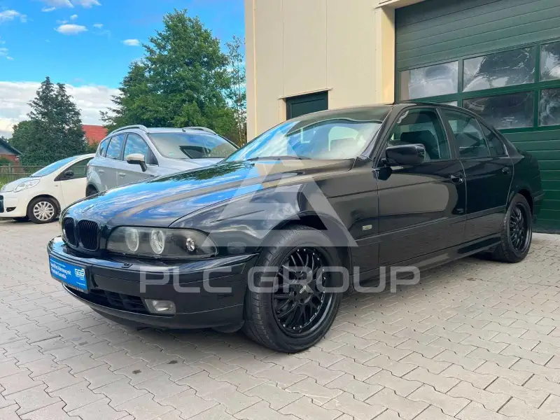 1998 BMW 523