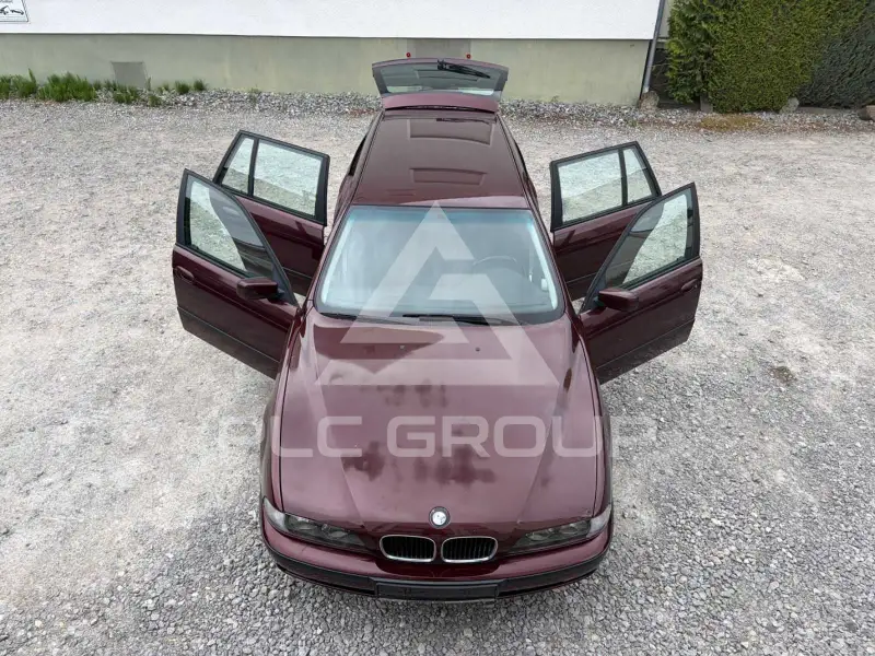 1998 BMW 523